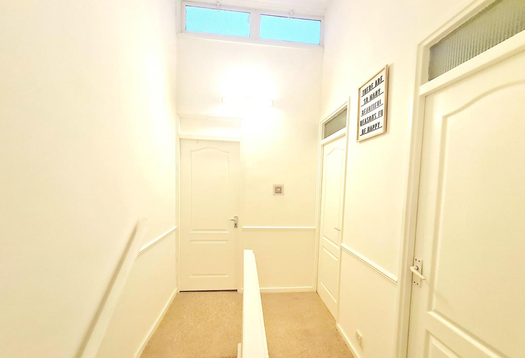 Havering Cosy Luxurious 3 Bedroom House, Free Parking, Free Wifi, Private Garden, Free Netflix מראה חיצוני תמונה